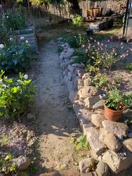 Neuer Weg mit Neuer Trockenmauer