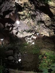 Pfützenteich an den Felsen