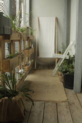 _MG_2326.JPG (315.49 KiB) 7307 mal betrachtet stellenweise noch knusprig. Nach 6 Wochen haben sich einige Pflänzchen wieder hervorgewagt.